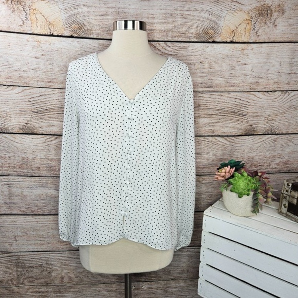 White House Black Market Polka Dot Blouse Button Detail Long Sleeve 10P